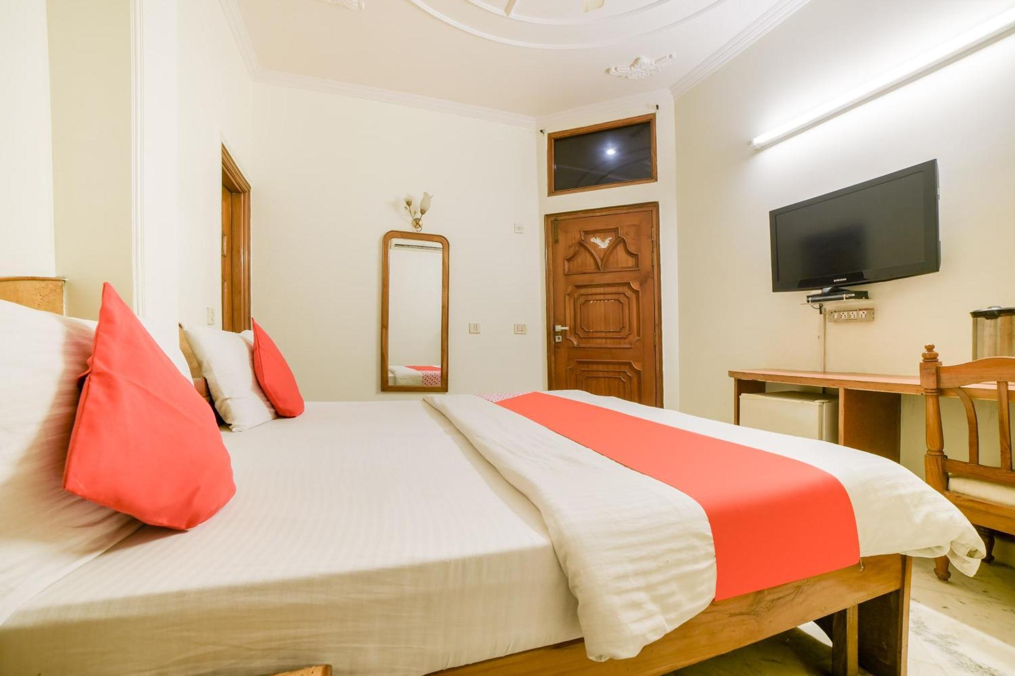 Super Hotel O Blue Sapphire Delhi Nové Dillí Exteriér fotografie
