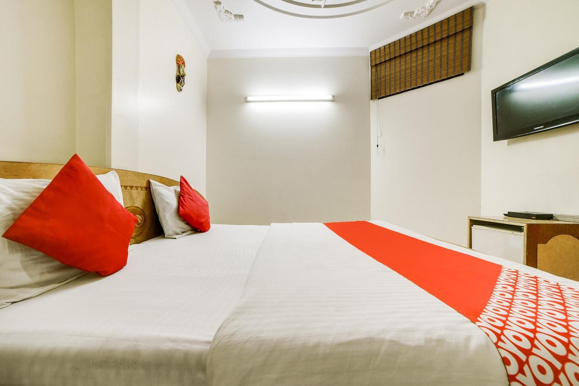 Super Hotel O Blue Sapphire Delhi Nové Dillí Exteriér fotografie