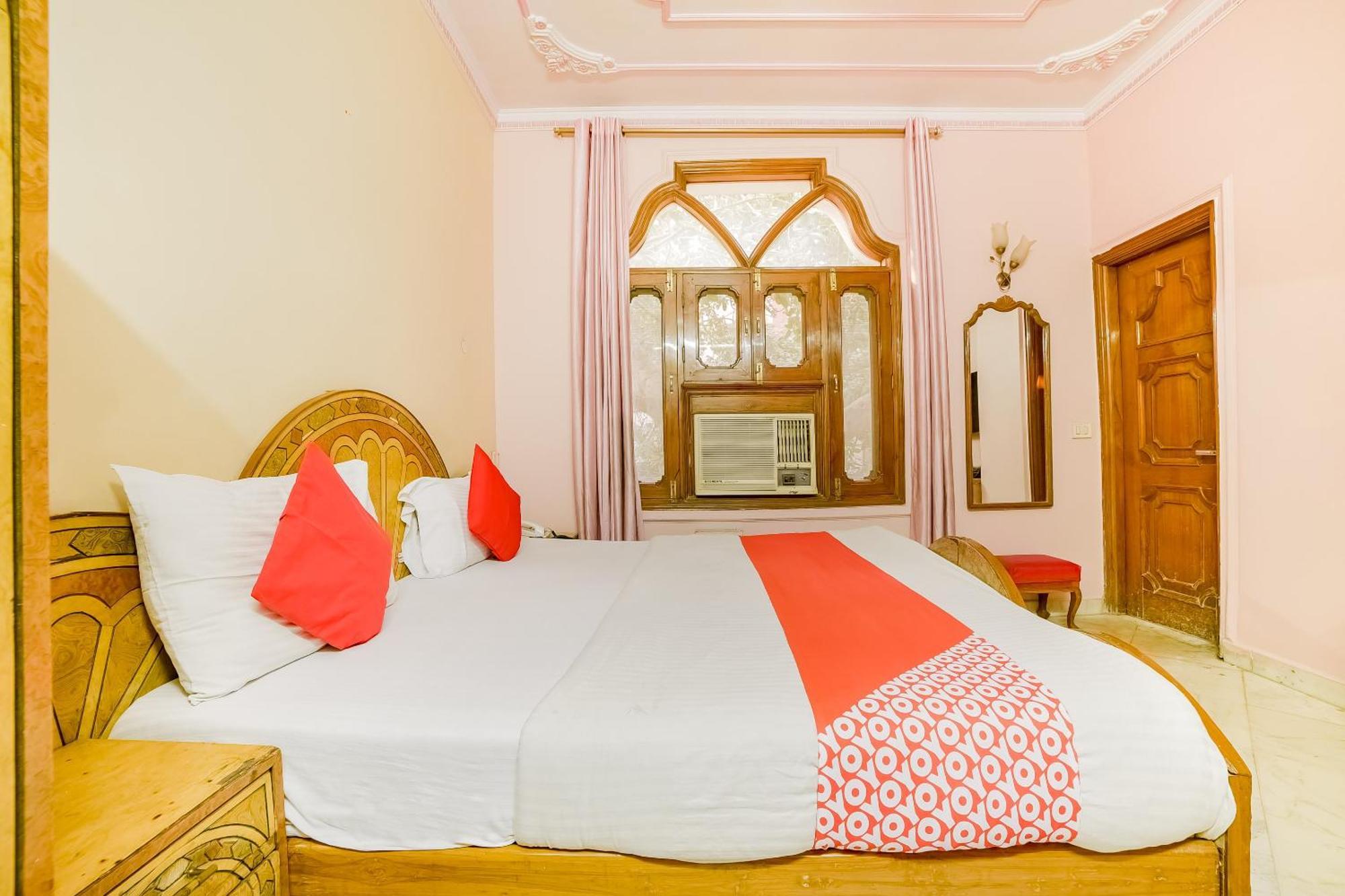 Super Hotel O Blue Sapphire Delhi Nové Dillí Exteriér fotografie
