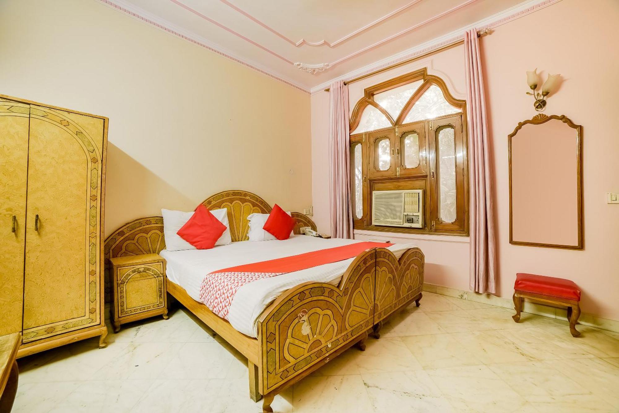 Super Hotel O Blue Sapphire Delhi Nové Dillí Exteriér fotografie